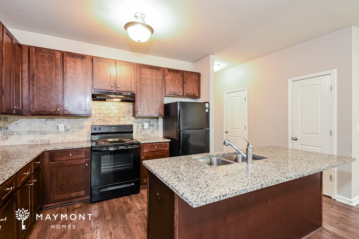 Building Photo - 3263 Pennington Dr