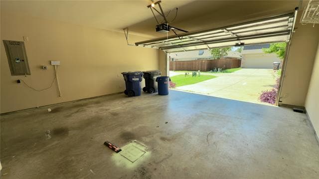 Building Photo - 5621 Hampshire Dr