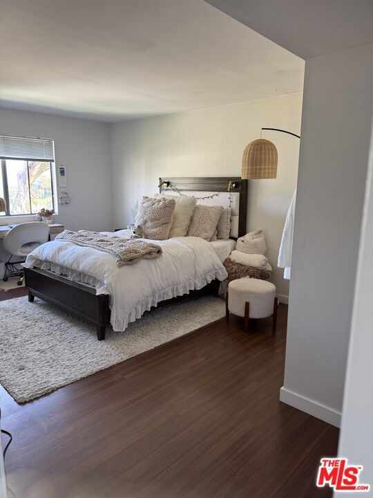 Building Photo - 6465 Kanan Dume Rd