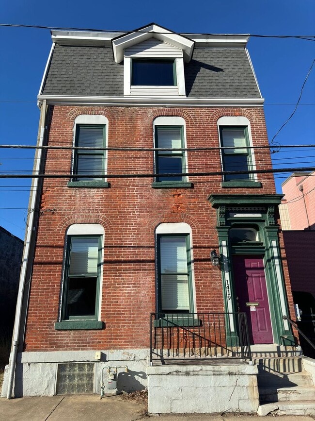 Building Photo - Spacious 4BD 2BA House in Pittsburgh!