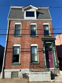 Building Photo - 1419 Sedgwick St