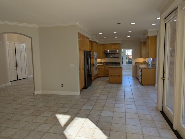 Building Photo - 3326 Camillo Ct