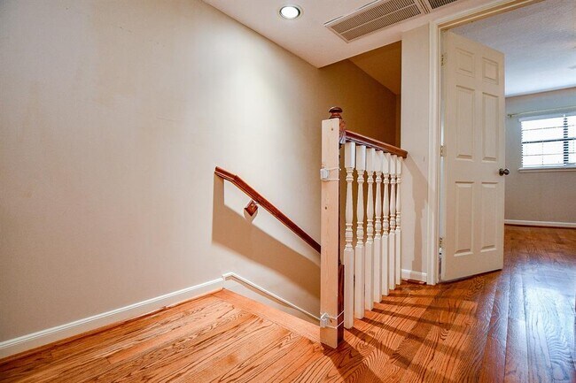 Building Photo - 5244 Arboles Dr