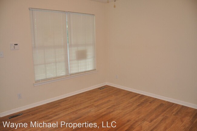 Building Photo - 4 br, 2 bath House - 721 Golfview Drive