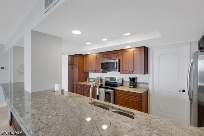 Building Photo - 10420 Gulf Shore Dr