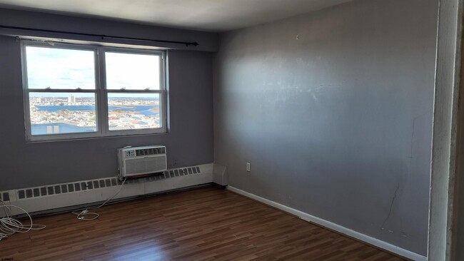 Building Photo - 3817 Ventnor Ave