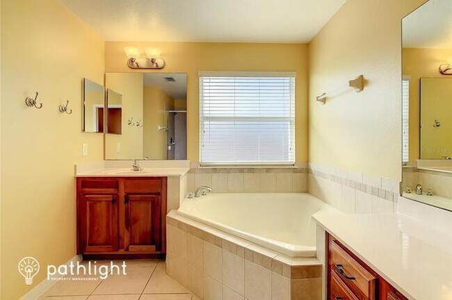 Building Photo - 2602 Eagle Canyon Dr N