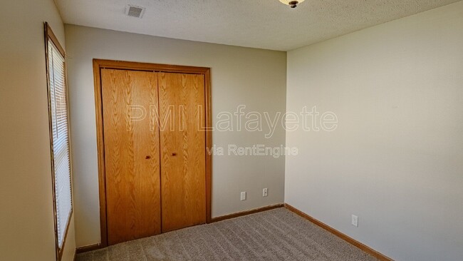 Building Photo - 2035 Bridgewater Cir