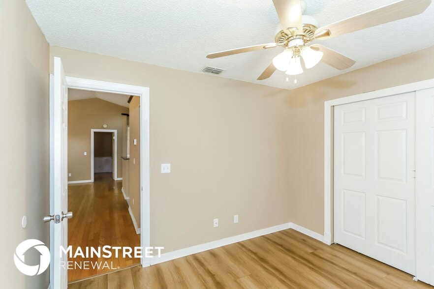 Building Photo - 6817 Appaloosa Dr