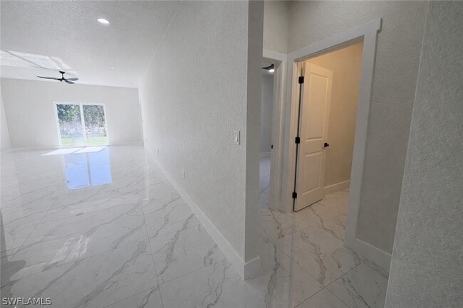 Building Photo - 2421 Milton Ave S