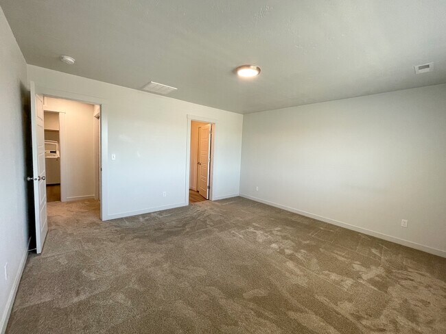 Building Photo - 16891 N Lowerfield Loop