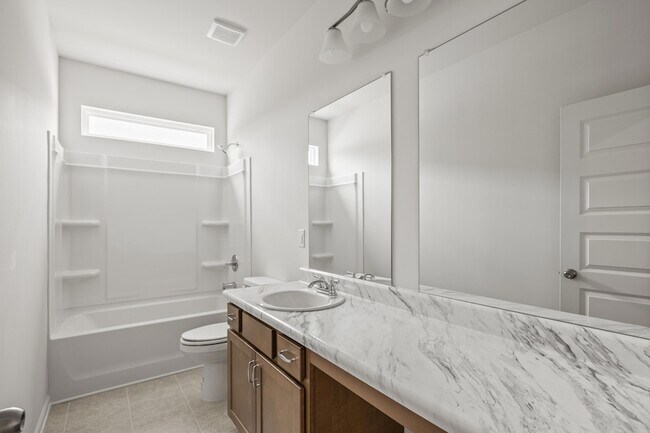 Building Photo - 326 Red Tail Dr