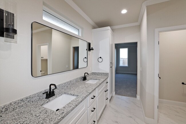 Building Photo - 3251 Tulsa Dr