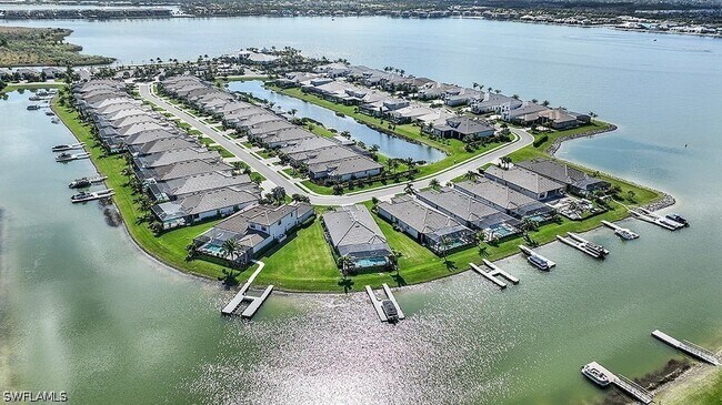 Building Photo - 12290 Canal Grande Dr
