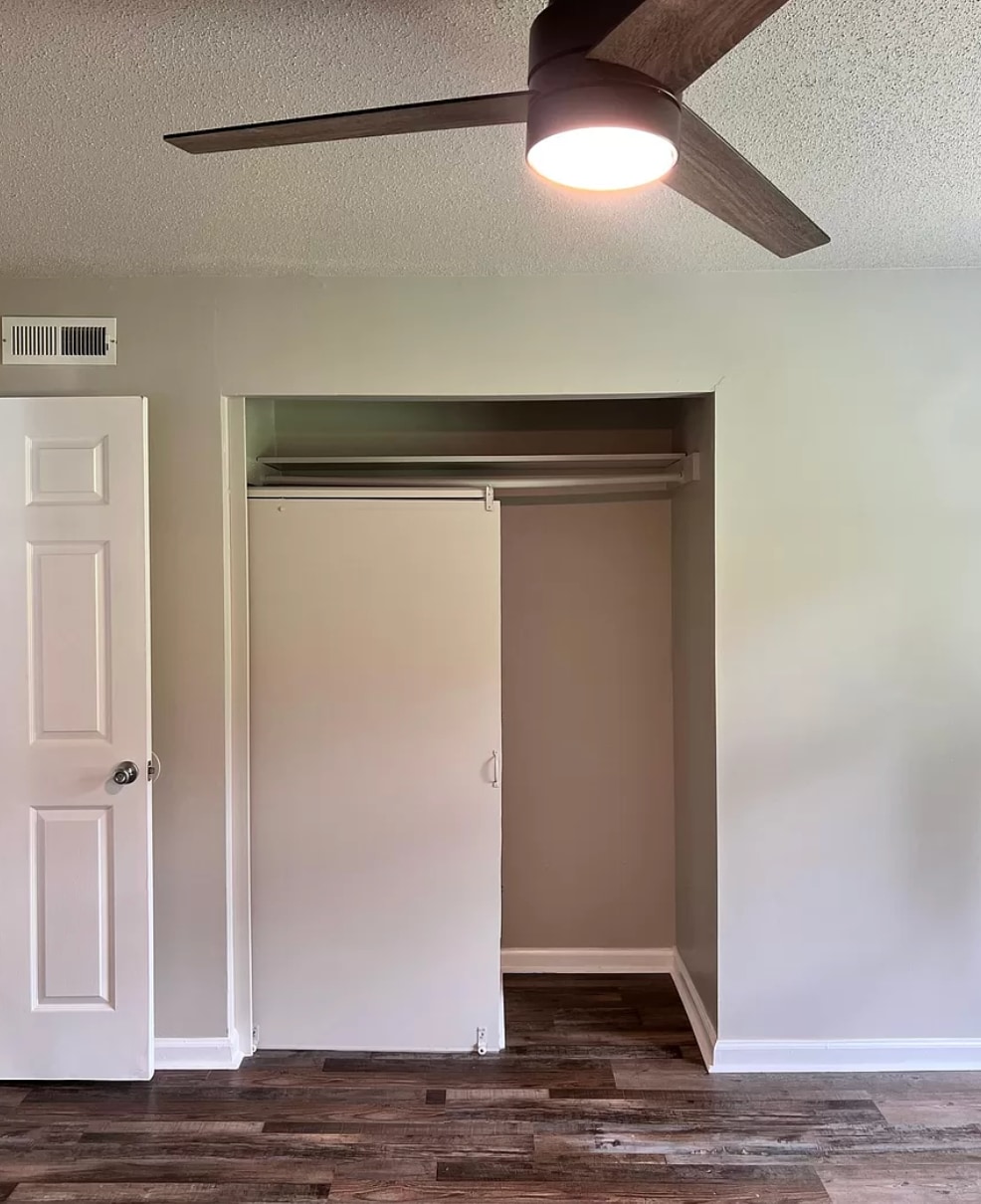 Building Photo - 511 Poplar St