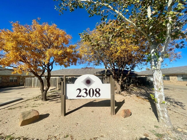 Primary Photo - 2308 74th St