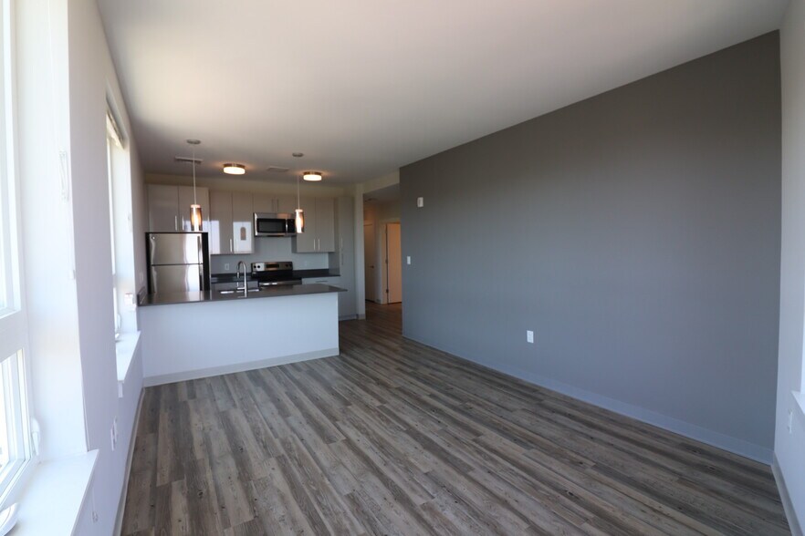 Building Photo - 162 Washington St