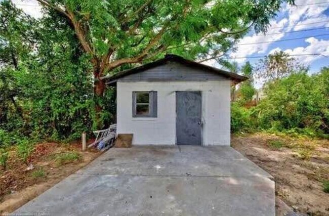 Building Photo - 1306 Osceola Ave