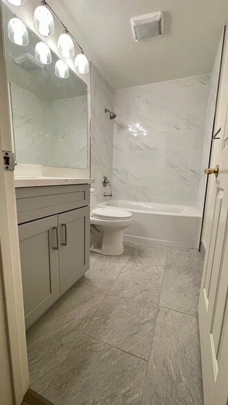 Building Photo - 2255 Showers Dr