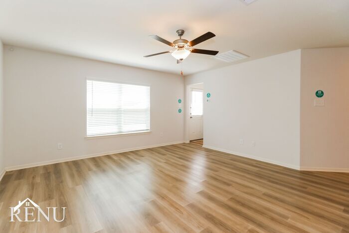 Building Photo - 25382 Cypress Bend Dr