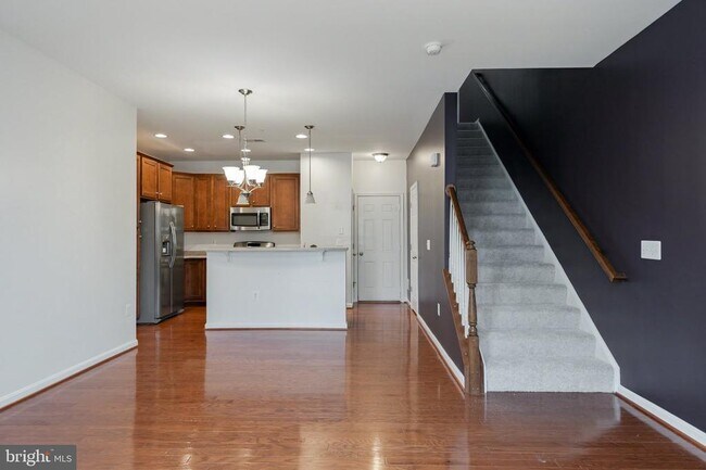 Building Photo - 9431 Stonewall Rd