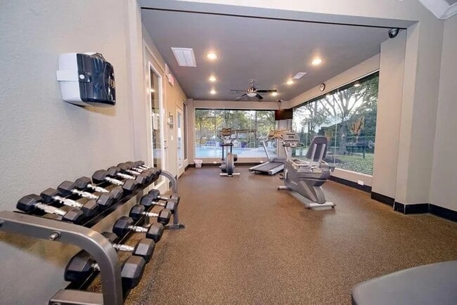 Building Photo - North Houston Living | Easy Commute & Comfort