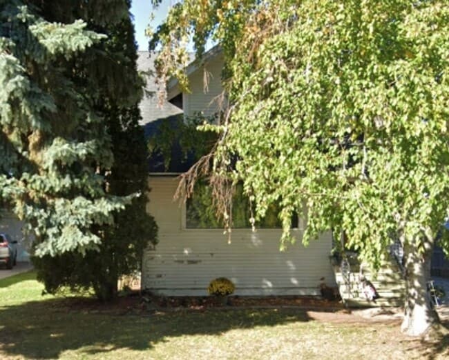 Building Photo - 1251 Walnut St