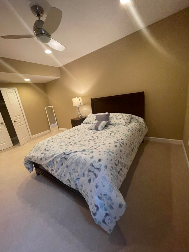 Building Photo - 25339 Kinsale Pl