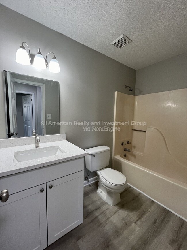 Building Photo - 36 5th Ave