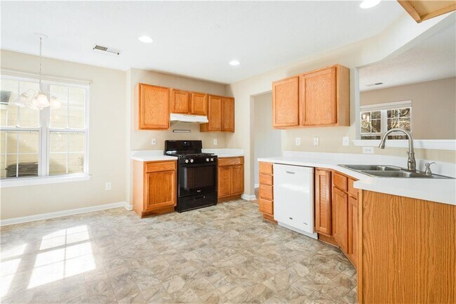 Building Photo - 4209 Zephyrhills Dr