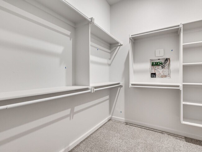 Building Photo - Newer Home in Moore!