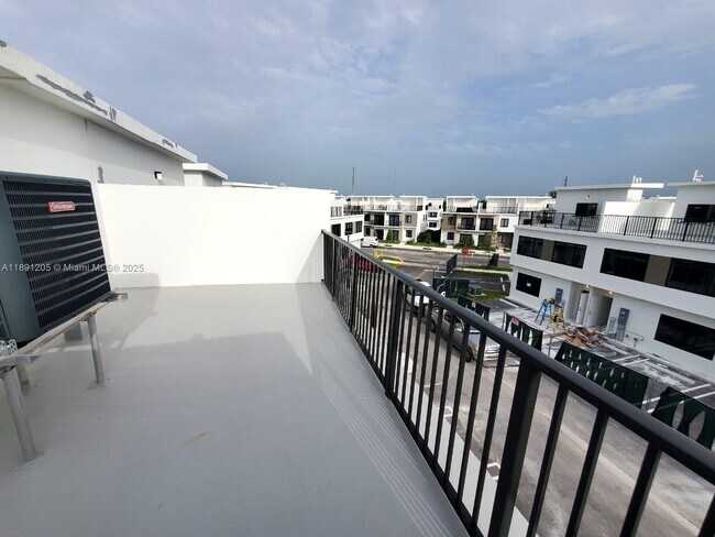 Building Photo - 14573 SW 261st Terrace