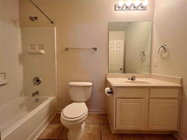 Building Photo - 3236 Crofton Dr