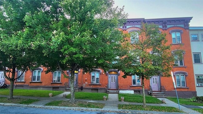 Building Photo - 61 S Hamilton St