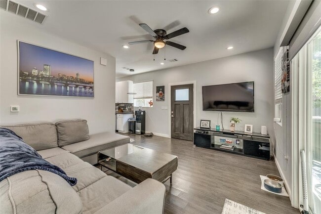 Building Photo - 4709 Prock Ln