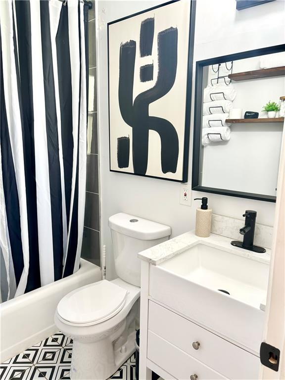 Building Photo - 5442 Scofield Rd