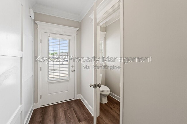 Building Photo - 4502 Chestnut Trl