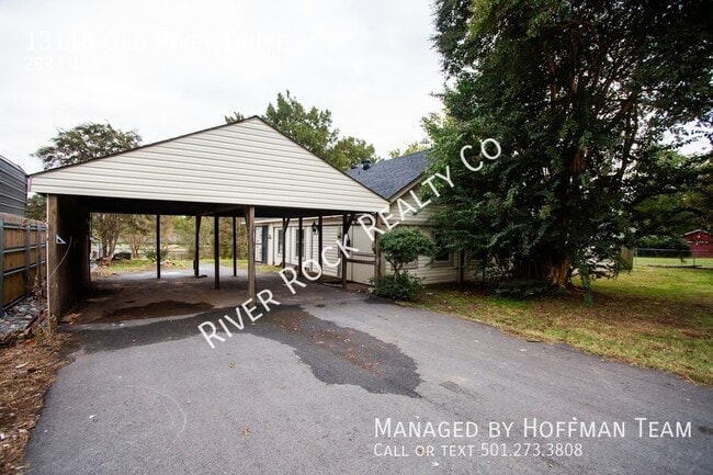 Building Photo - 13118 Old River Dr