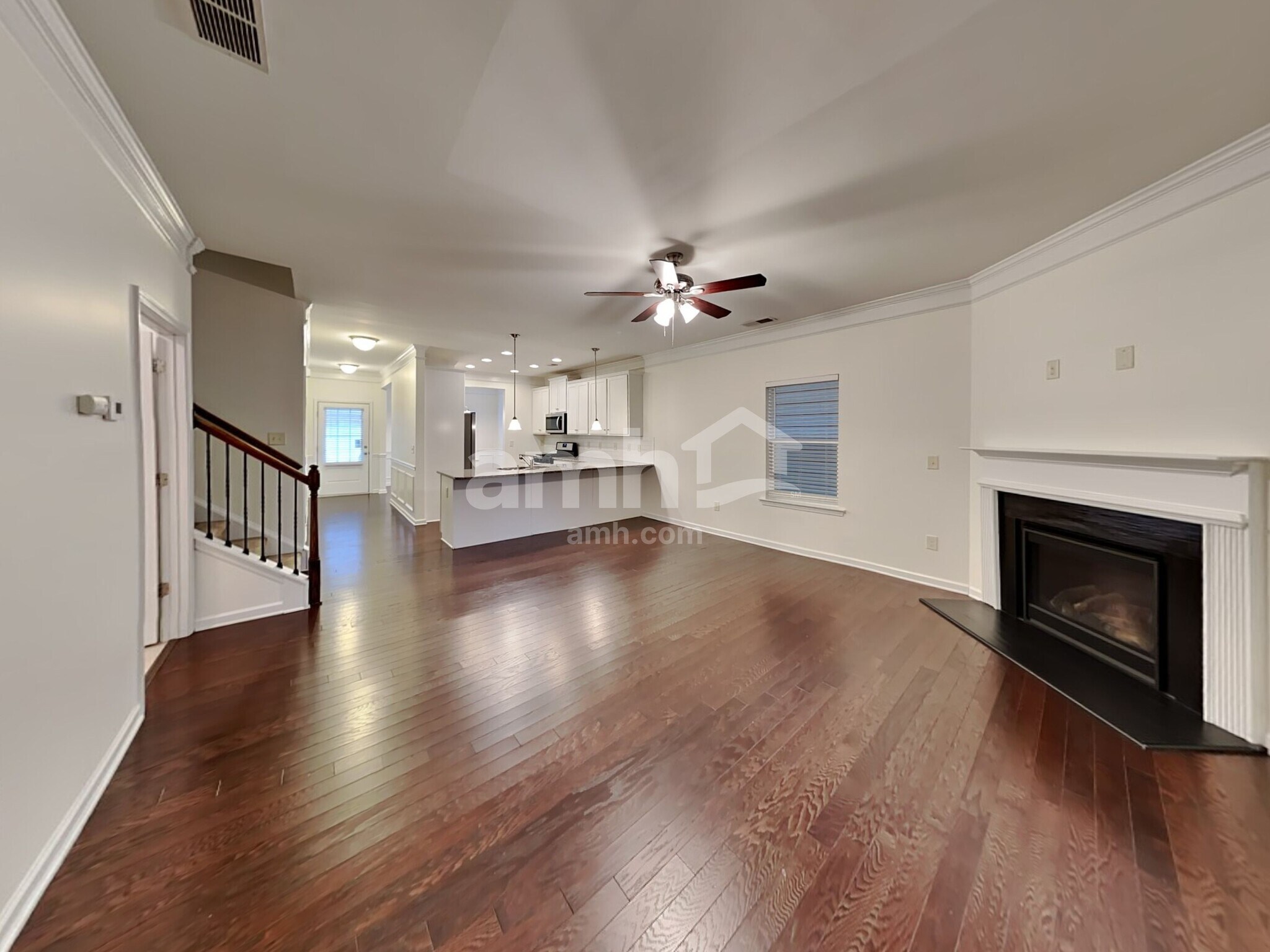 Building Photo - 105 Hickory Village Cir