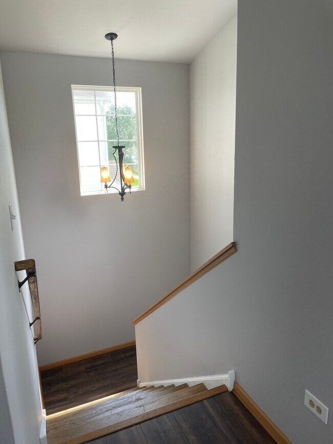 Building Photo - 1723 Silverstone Dr