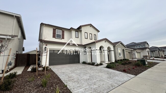 Building Photo - Newer Elk Grove 4bd/3.5ba Home near Big Horn & Poppyridge Rd