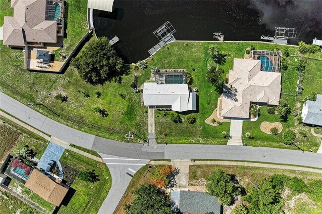 Building Photo - 27192 San Marino Dr