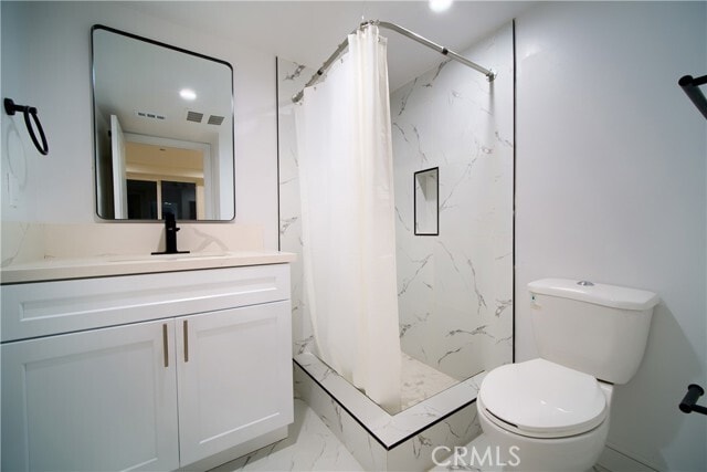 Building Photo - 801 E 84th Pl