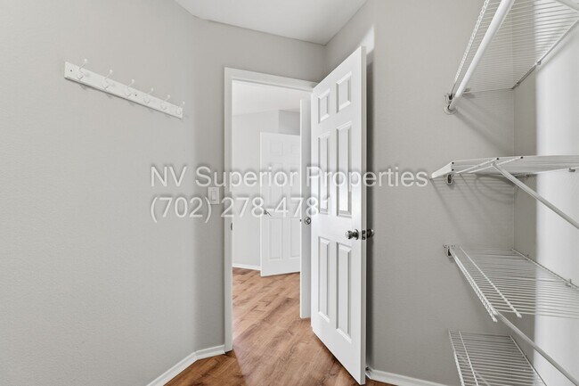 Building Photo - NW North Las Vegas!! Single Story!! No Carpet!! Low Maintenance Desert landscape front and back!!