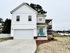 Building Photo - Waterfront 5 Bedroom 3 1/2 Bath Home on th...