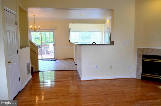 Building Photo - 6863 Drifton Ct