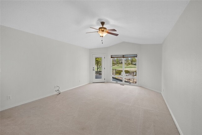 Building Photo - 9 W Augusta Ct
