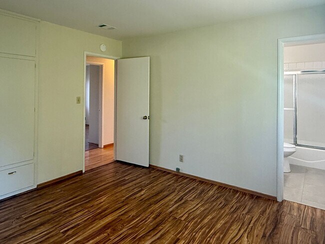 Building Photo - Must See Sharp 3 Bedroom 2 Bath Home in West San Jose