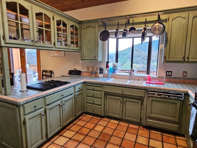 Building Photo - Spacious Beautiful retreat - IN Buckingham