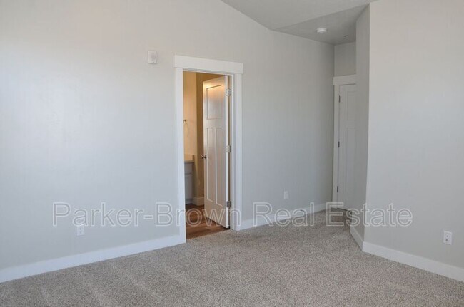 Building Photo - 4076 W 1530 N